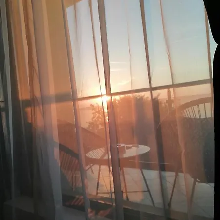 Relax شقة فارنا